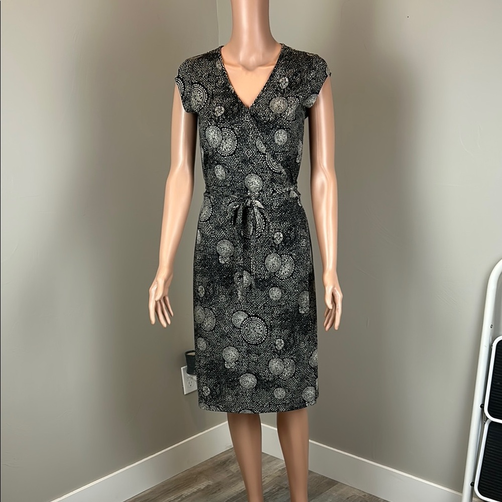 Elegant Black Patterned Dress